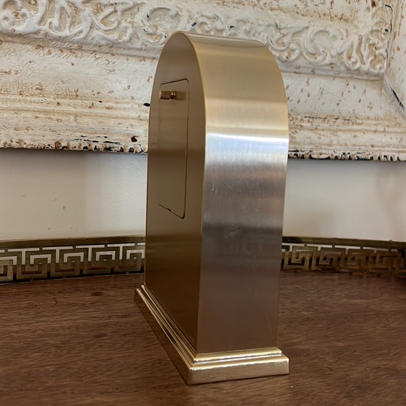 Howard Miller Quartz mantle desk clock - Picture 3 of 12